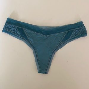 Bogart Lingerie ladies thong panty NWOT
